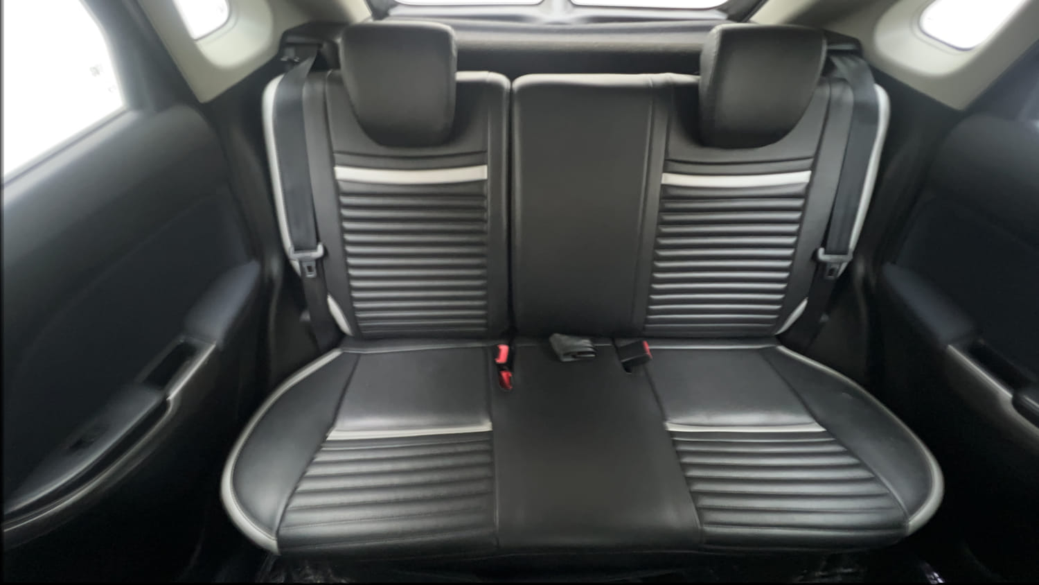 Used 2021 Maruti Suzuki Baleno Delta Petrol Manual interior REAR SEAT CONDITION VIEW