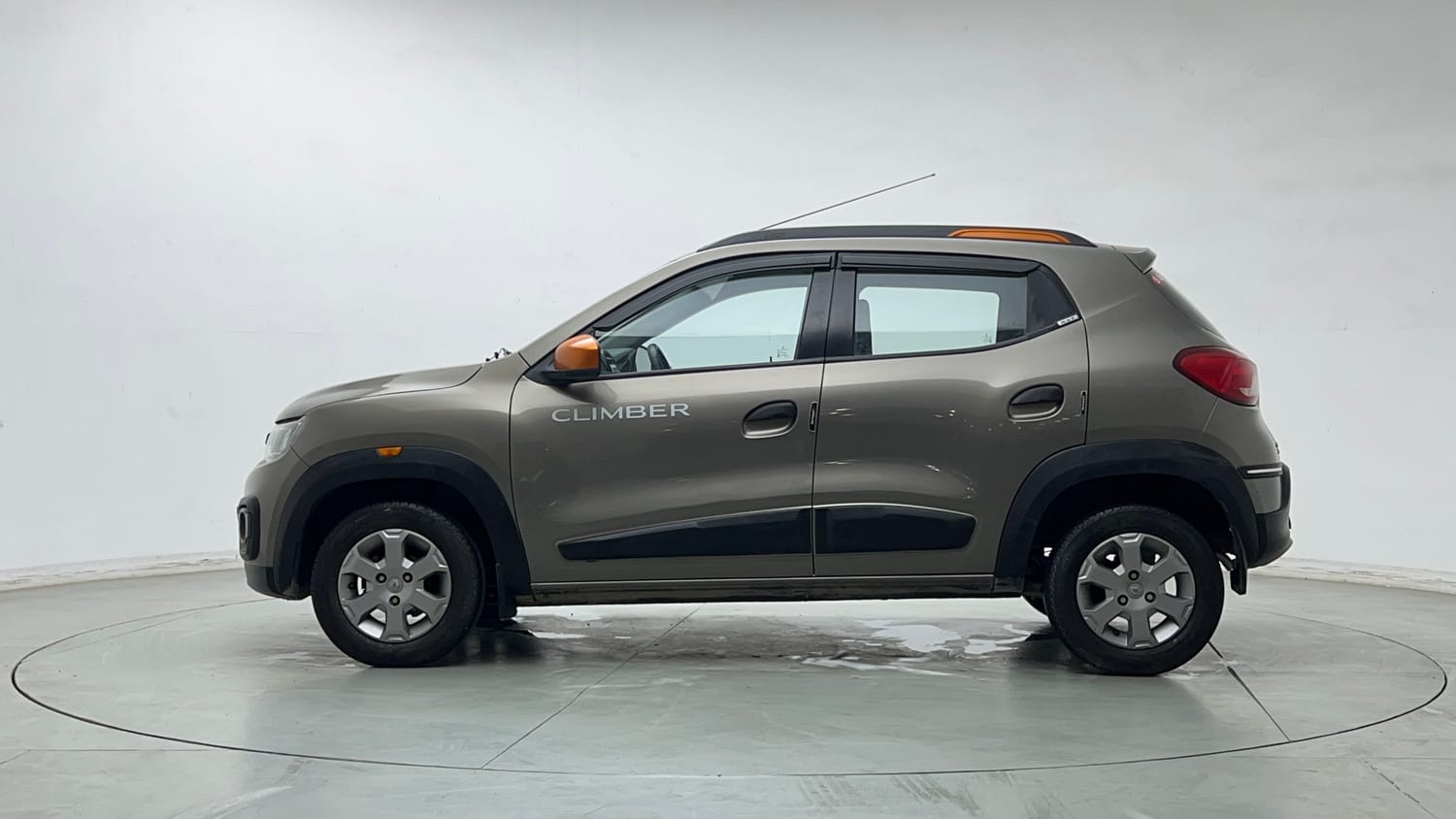 Used 2020 Renault Kwid CLIMBER 1.0 AMT Petrol Automatic exterior LEFT SIDE VIEW