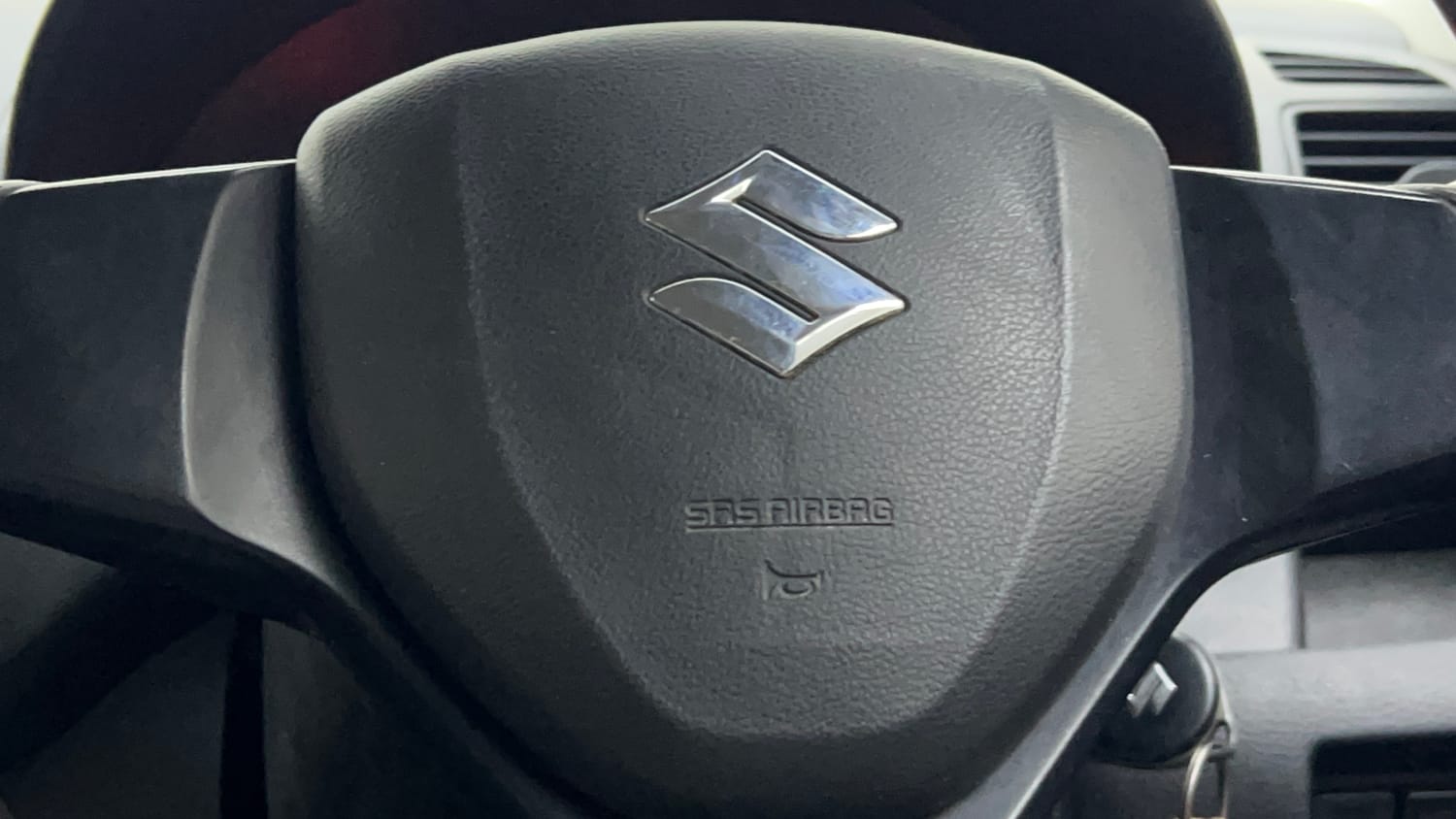 Used 2017 Maruti Suzuki Swift Lxi (O) Petrol Manual top_features Airbags