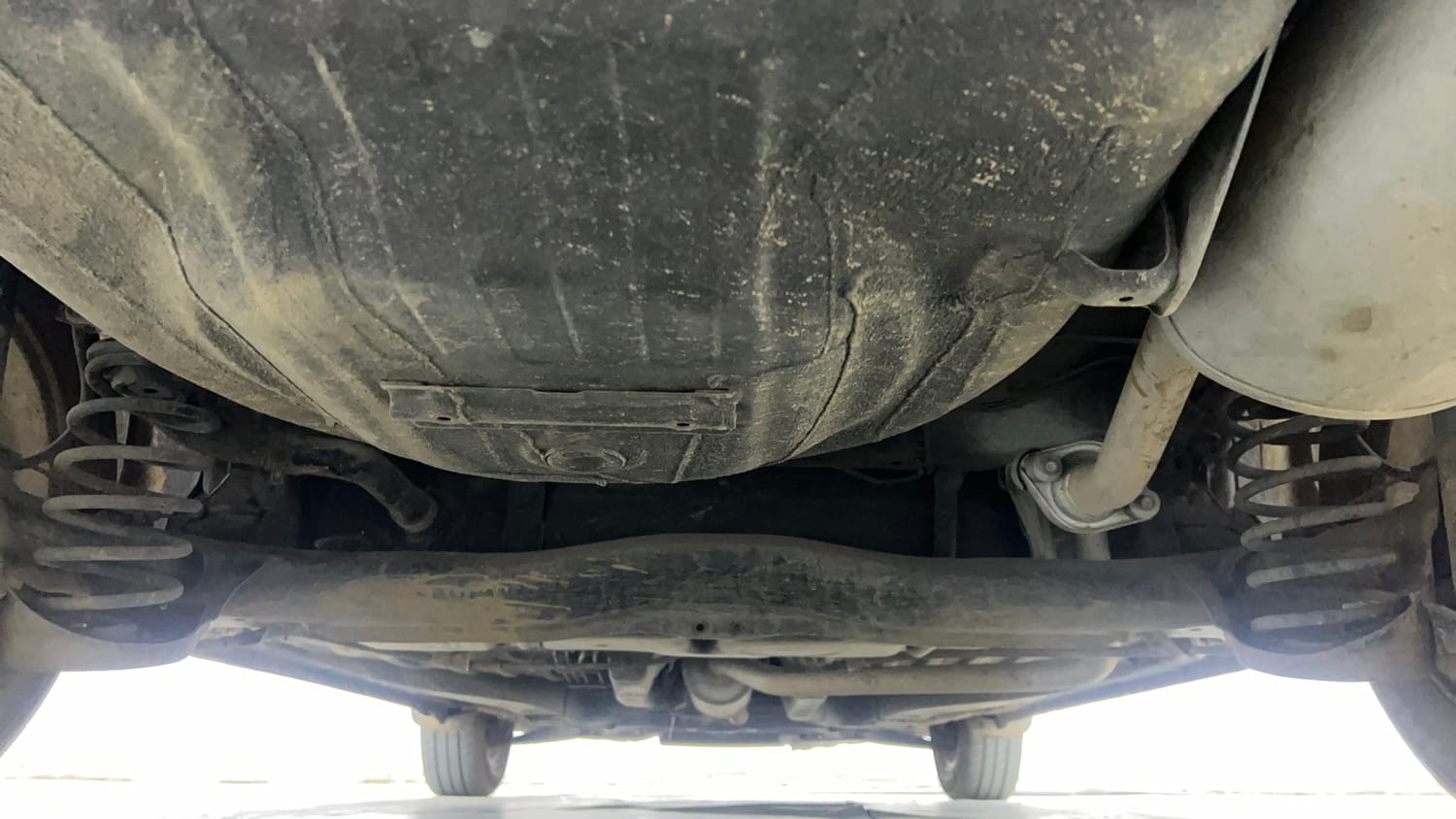 Used 2014 Honda Amaze 1.2 VX i-VTEC Petrol Manual extra REAR UNDERBODY VIEW (TAKEN FROM REAR)