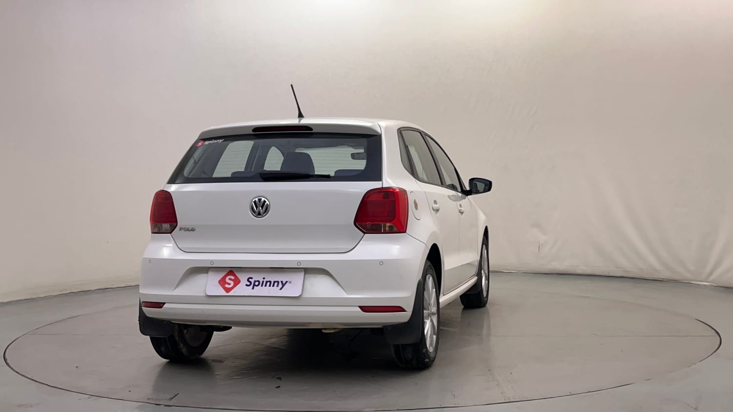 Used 2018 Volkswagen Polo Highline Plus 1.2( P)16 Alloy Petrol Manual exterior RIGHT REAR CORNER VIEW