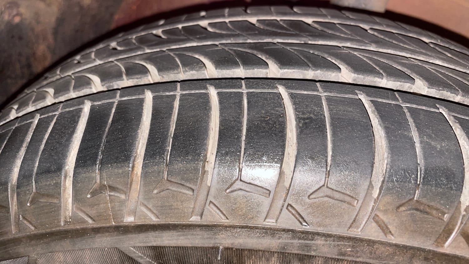 Used 2014 Tata Zest XE Petrol Petrol Manual tyres RIGHT FRONT TYRE TREAD VIEW