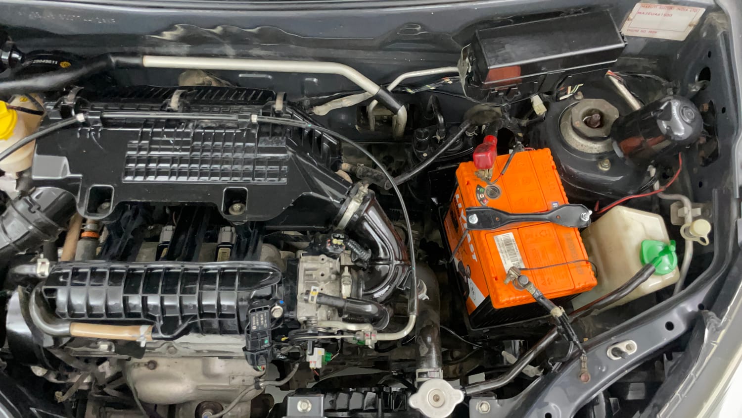 Used 2016 Maruti Suzuki Alto 800 Lxi Petrol Manual engine ENGINE LEFT SIDE VIEW