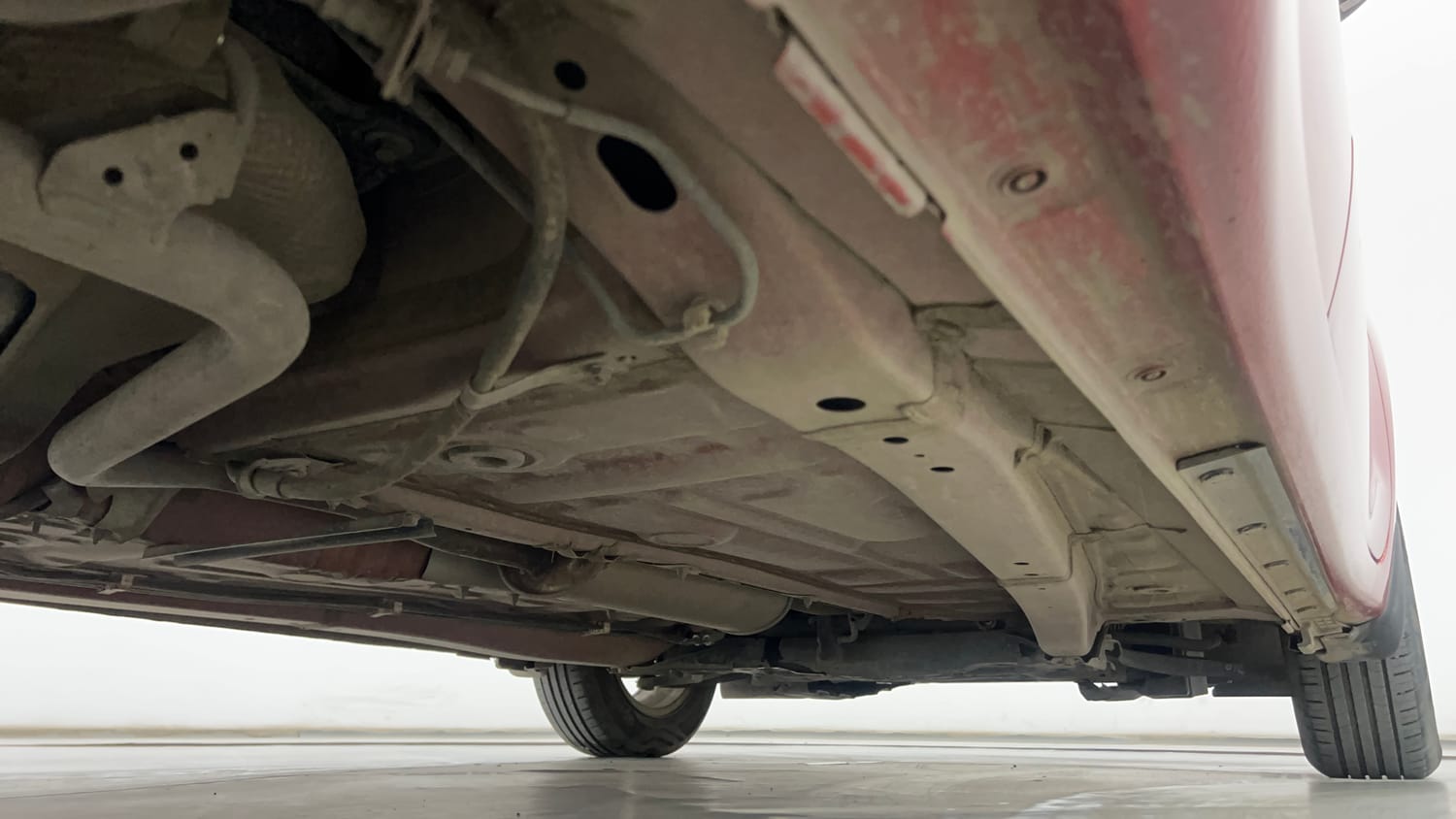 Used 2020 Maruti Suzuki Swift ZXi Petrol Manual extra REAR RIGHT UNDERBODY VIEW