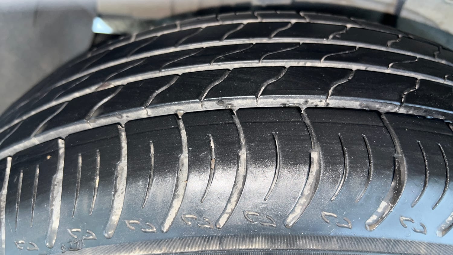 Used 2025 Tata Nexon Pure Plus (S) 1.2 iCNG 6MT Cng Manual tyres RIGHT REAR TYRE TREAD VIEW