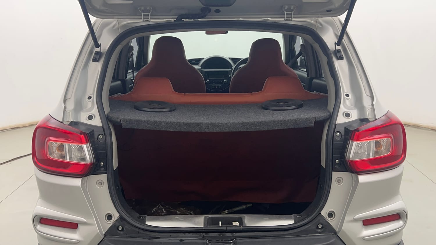 Used 2023 Maruti Suzuki S-Presso VXi Petrol Manual interior DICKY INSIDE VIEW