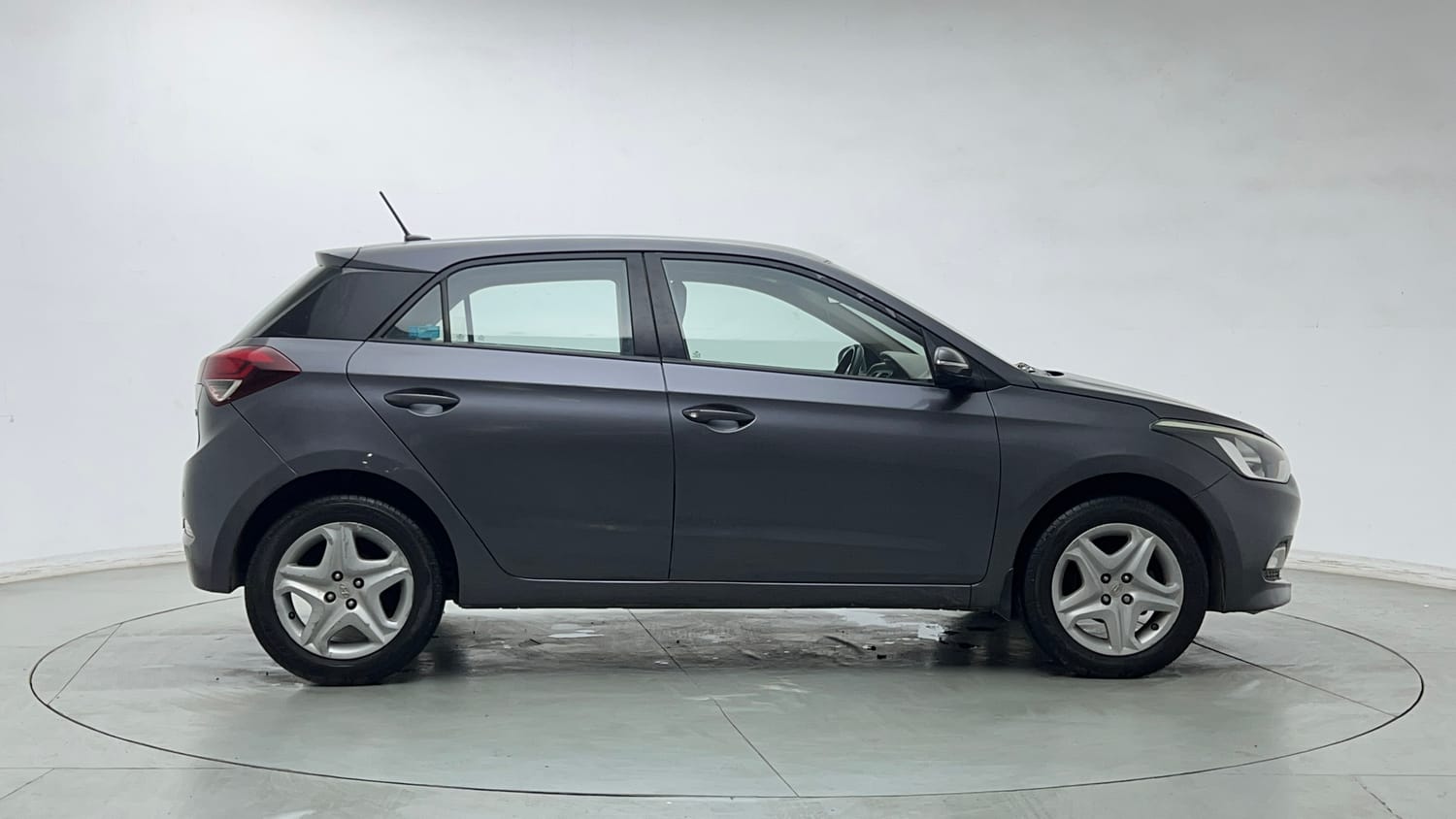 Used 2017 Hyundai Elite i20 Asta 1.2 Petrol Manual exterior RIGHT SIDE VIEW