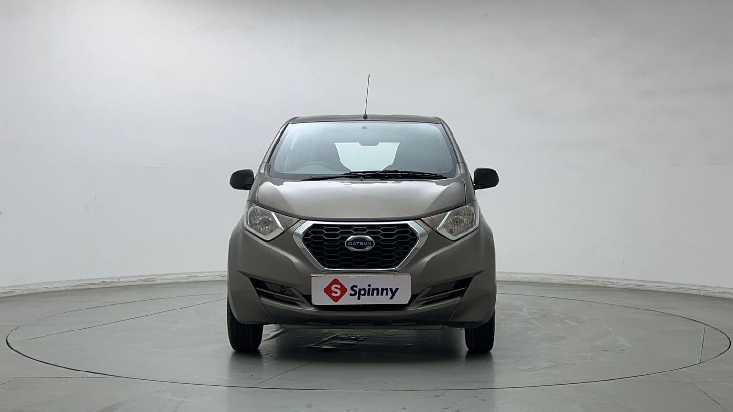 Used 2017 Datsun Redi-GO T (O) Petrol Manual exterior FRONT VIEW