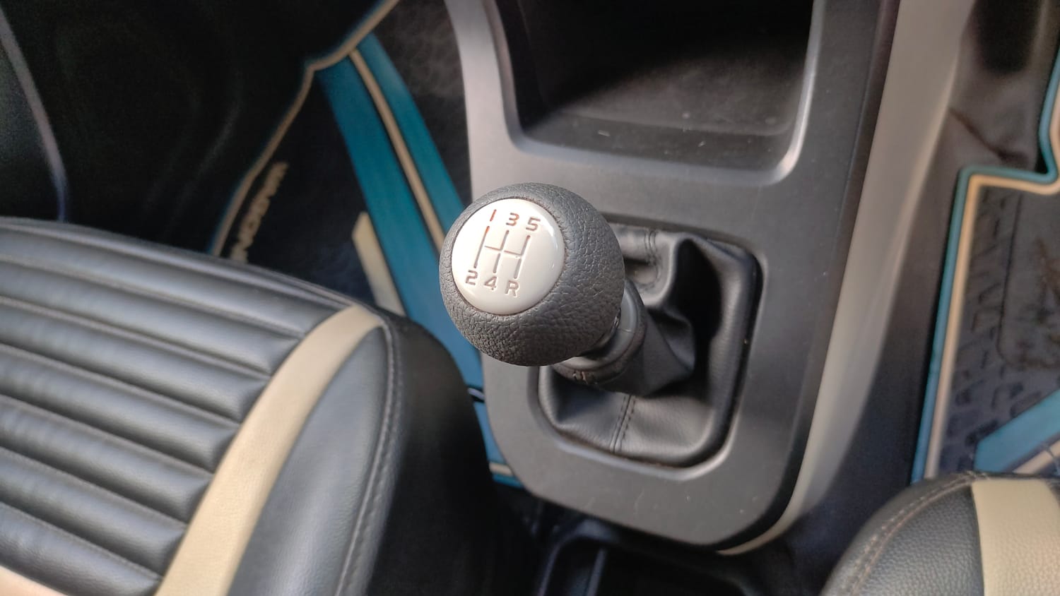 Used 2022 Maruti Suzuki Wagon R ZXi 1.2 Petrol Manual interior GEAR  KNOB VIEW