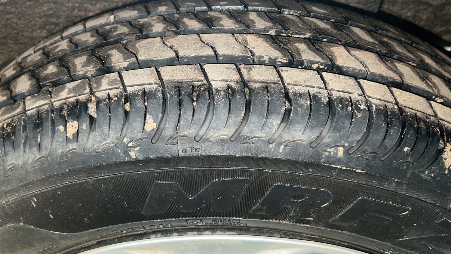 Used 2023 Maruti Suzuki S-Presso VXi Petrol Manual tyres LEFT REAR TYRE TREAD VIEW