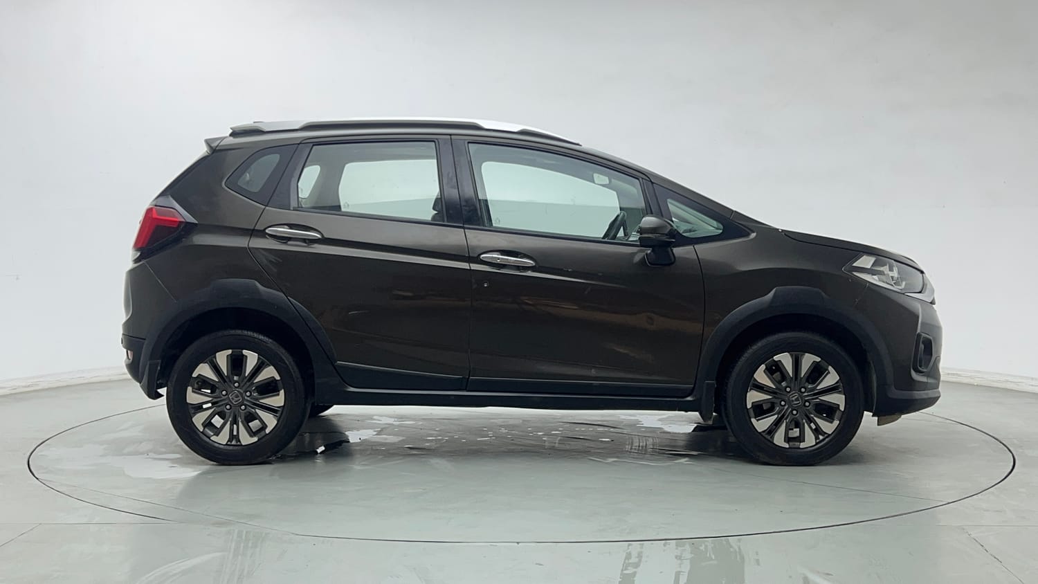 Used 2021 Honda WR-V VX MT Diesel Diesel Manual exterior RIGHT SIDE VIEW