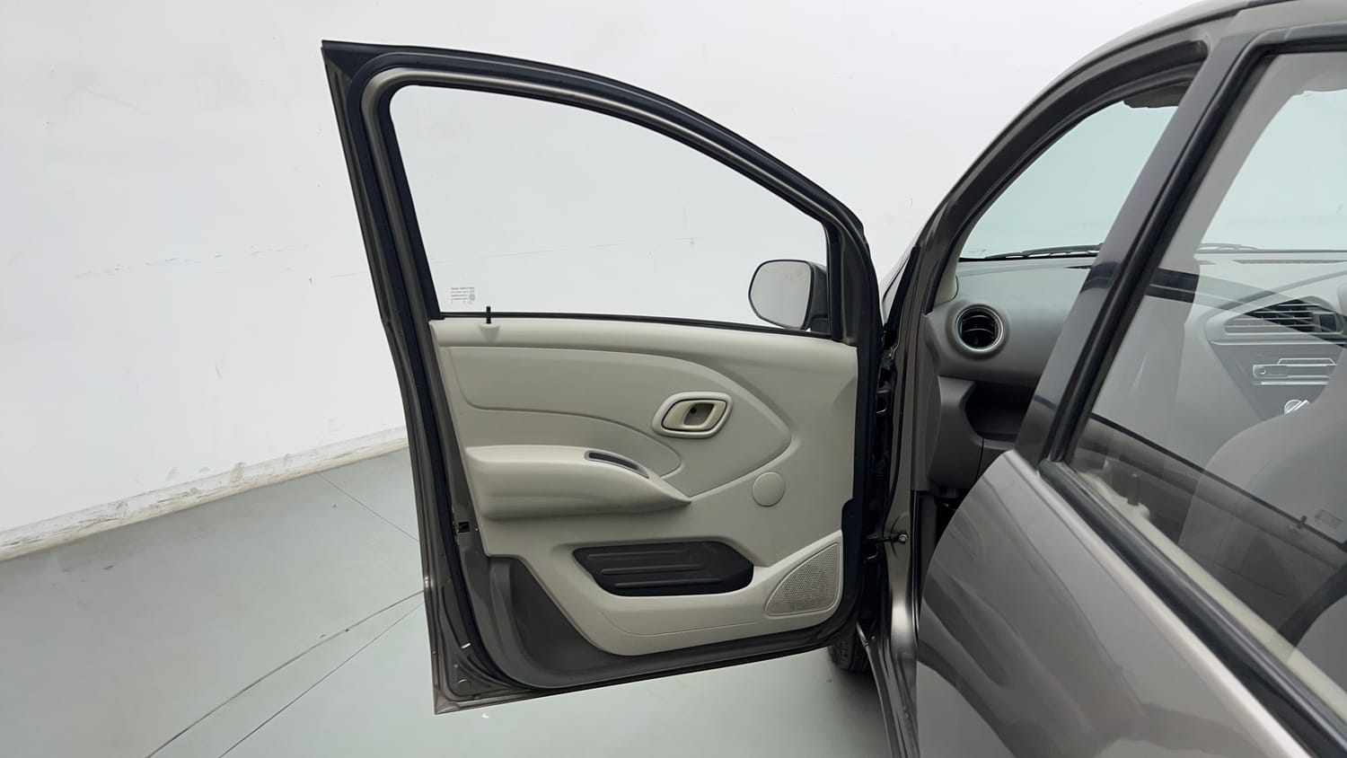 Used 2017 Datsun Redi-GO T (O) Petrol Manual interior LEFT FRONT DOOR OPEN VIEW