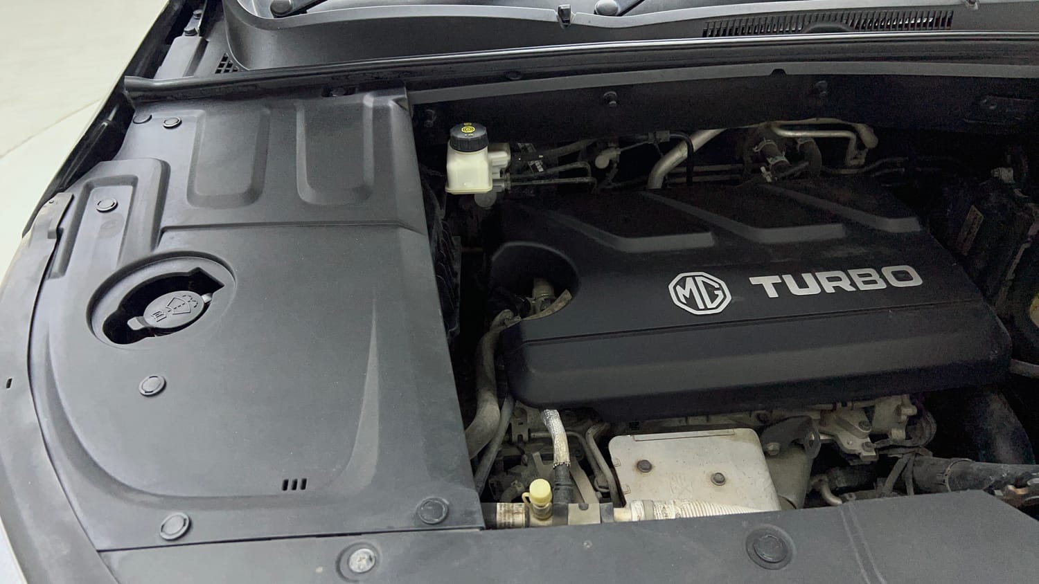 Used 2019 MG Motors Hector Sharp Hybrid 1.5 Petrol Hybrid Manual engine ENGINE RIGHT SIDE VIEW