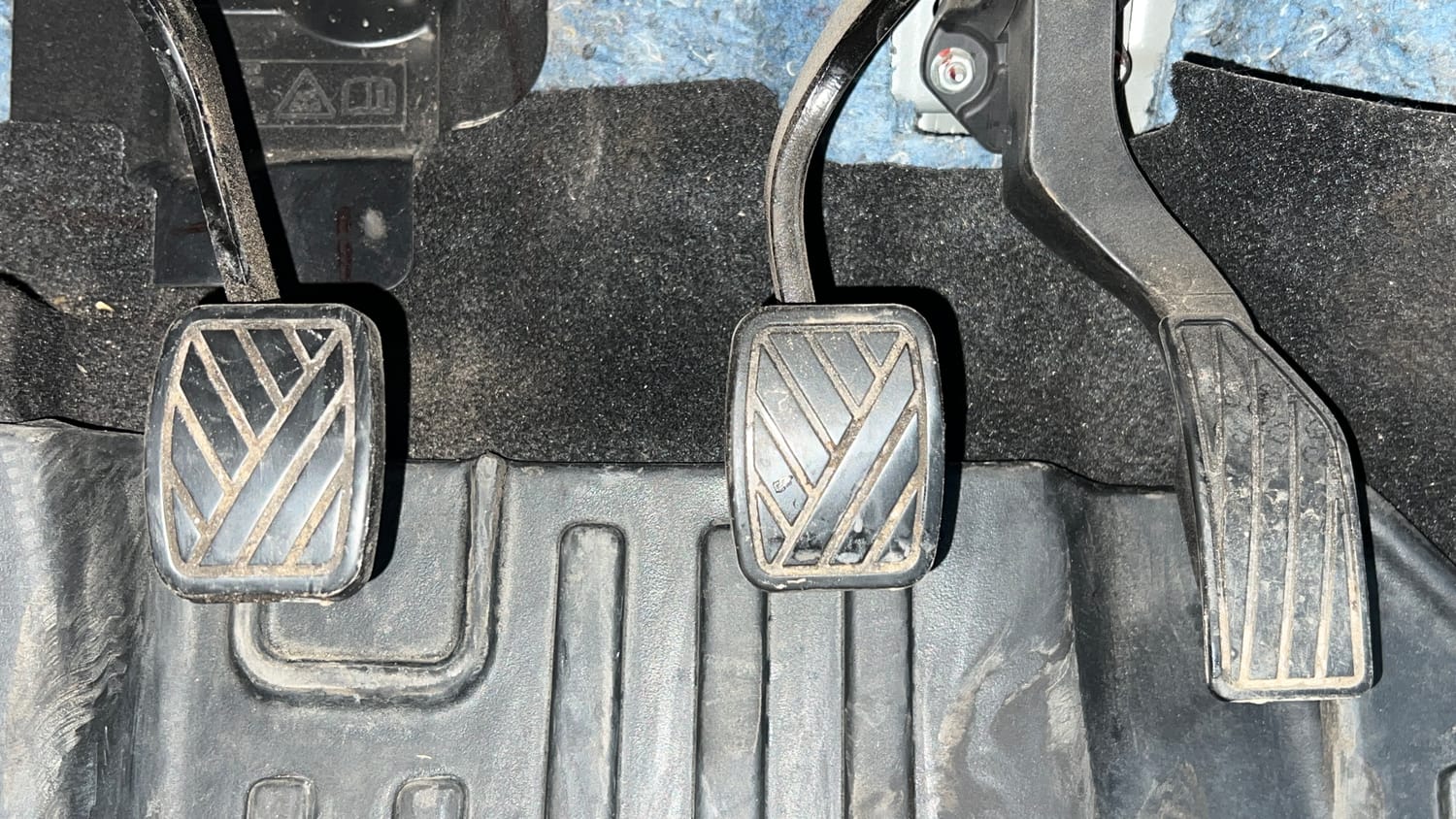 Used 2024 Maruti Suzuki Grand Vitara Delta Smart Hybrid Petrol Manual interior PEDALS VIEW