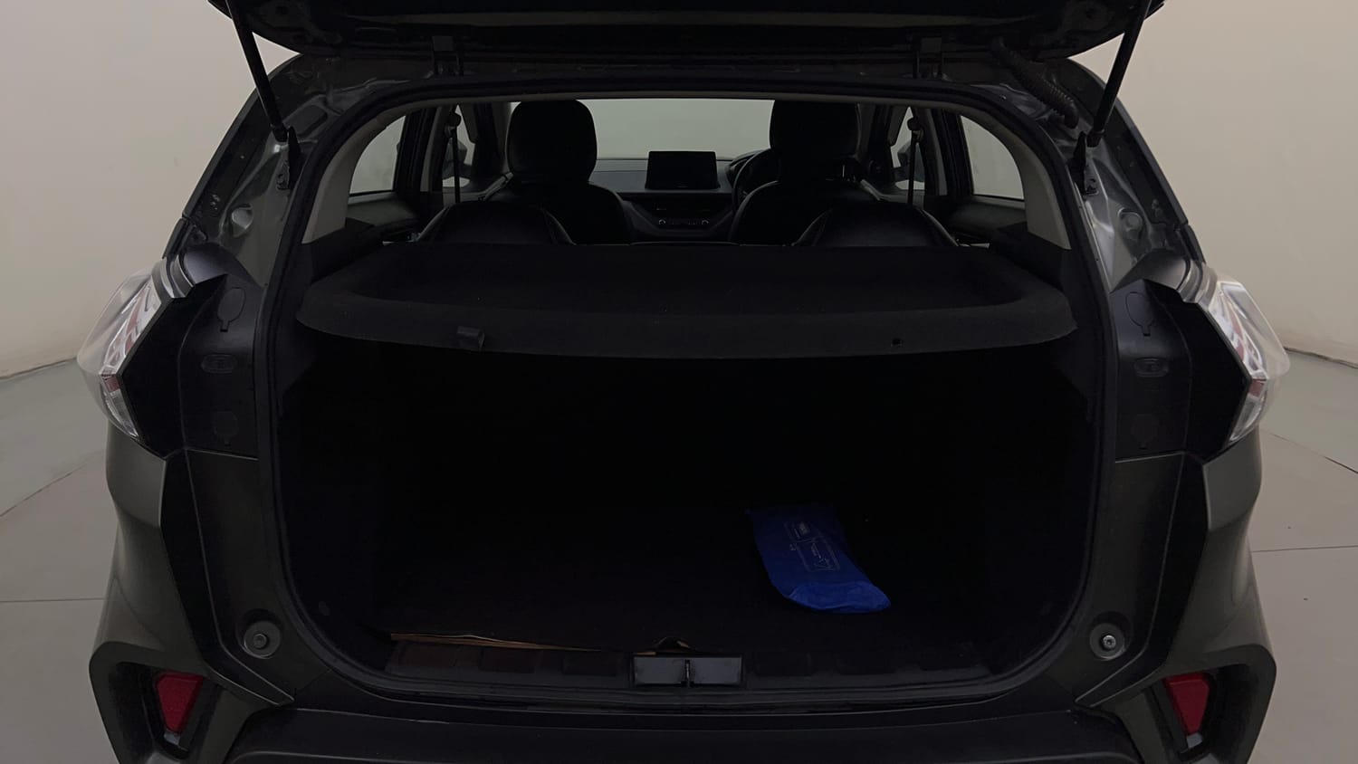 Used 2022 Tata Nexon XMA (S) Petrol Automatic interior DICKY INSIDE VIEW
