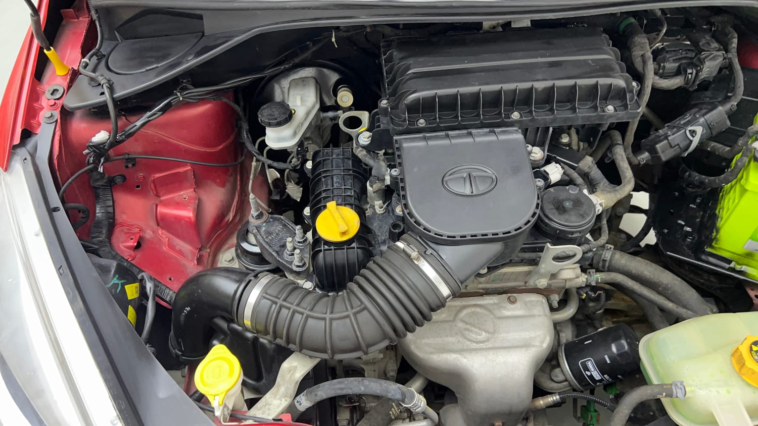 Used 2019 Tata Tiago Revotron XE Petrol Manual engine ENGINE RIGHT SIDE VIEW