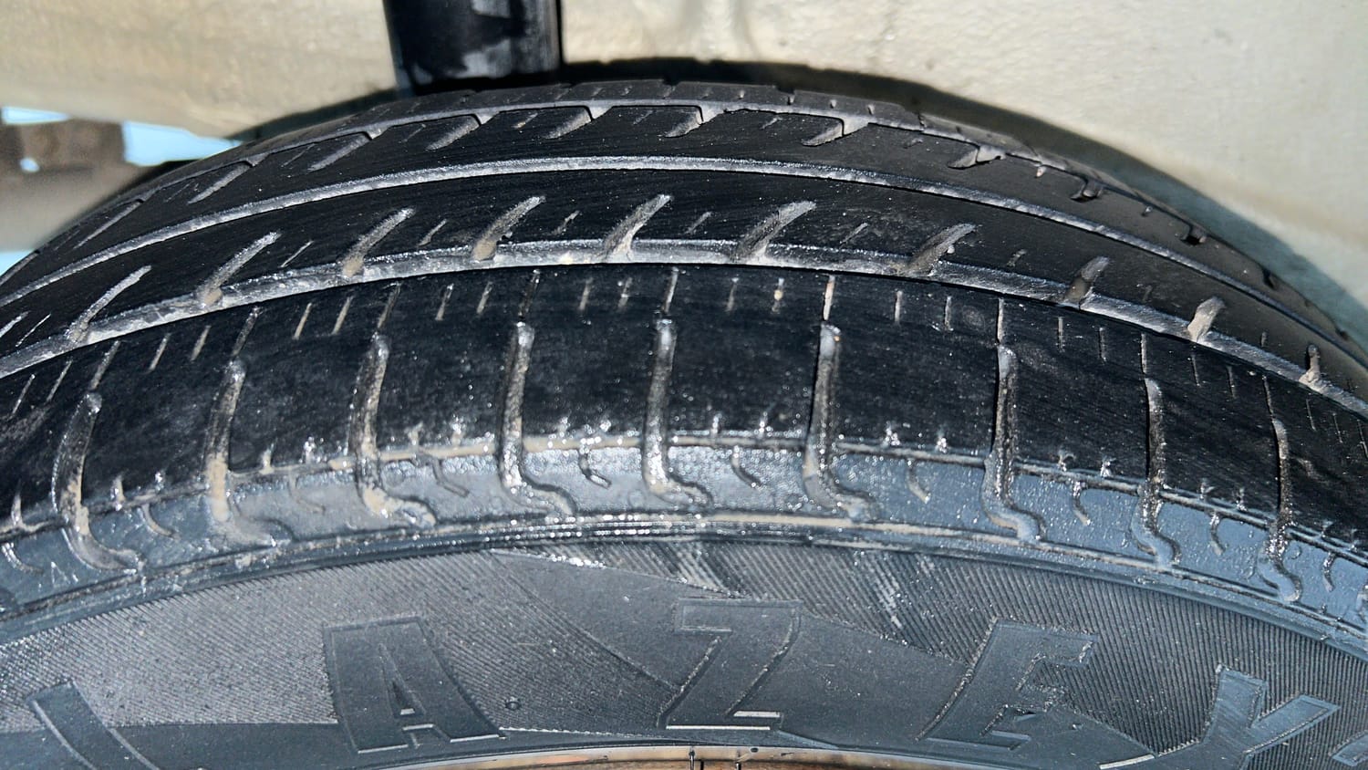 Used 2020 Maruti Suzuki Wagon R LXi 1.0 CNG Cng Manual tyres RIGHT REAR TYRE TREAD VIEW