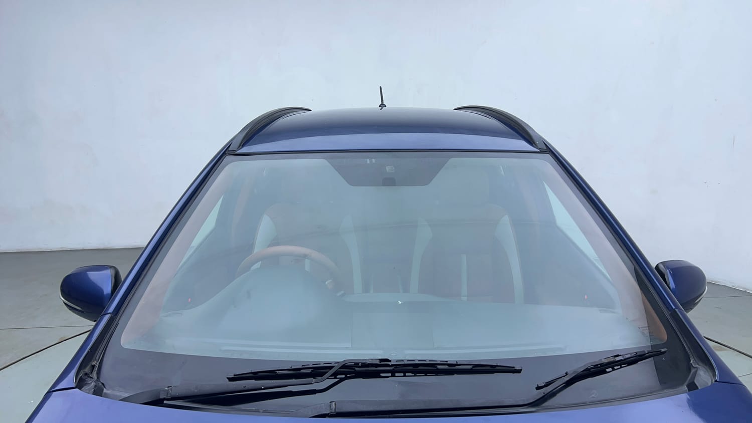 Used 2019 Maruti Suzuki S-Cross Zeta 1.3 Diesel Manual exterior FRONT WINDSHIELD VIEW