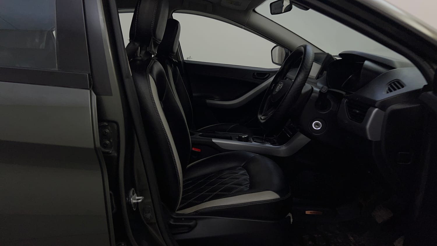 Used 2022 Tata Nexon XMA (S) Petrol Automatic interior RIGHT SIDE FRONT DOOR CABIN VIEW