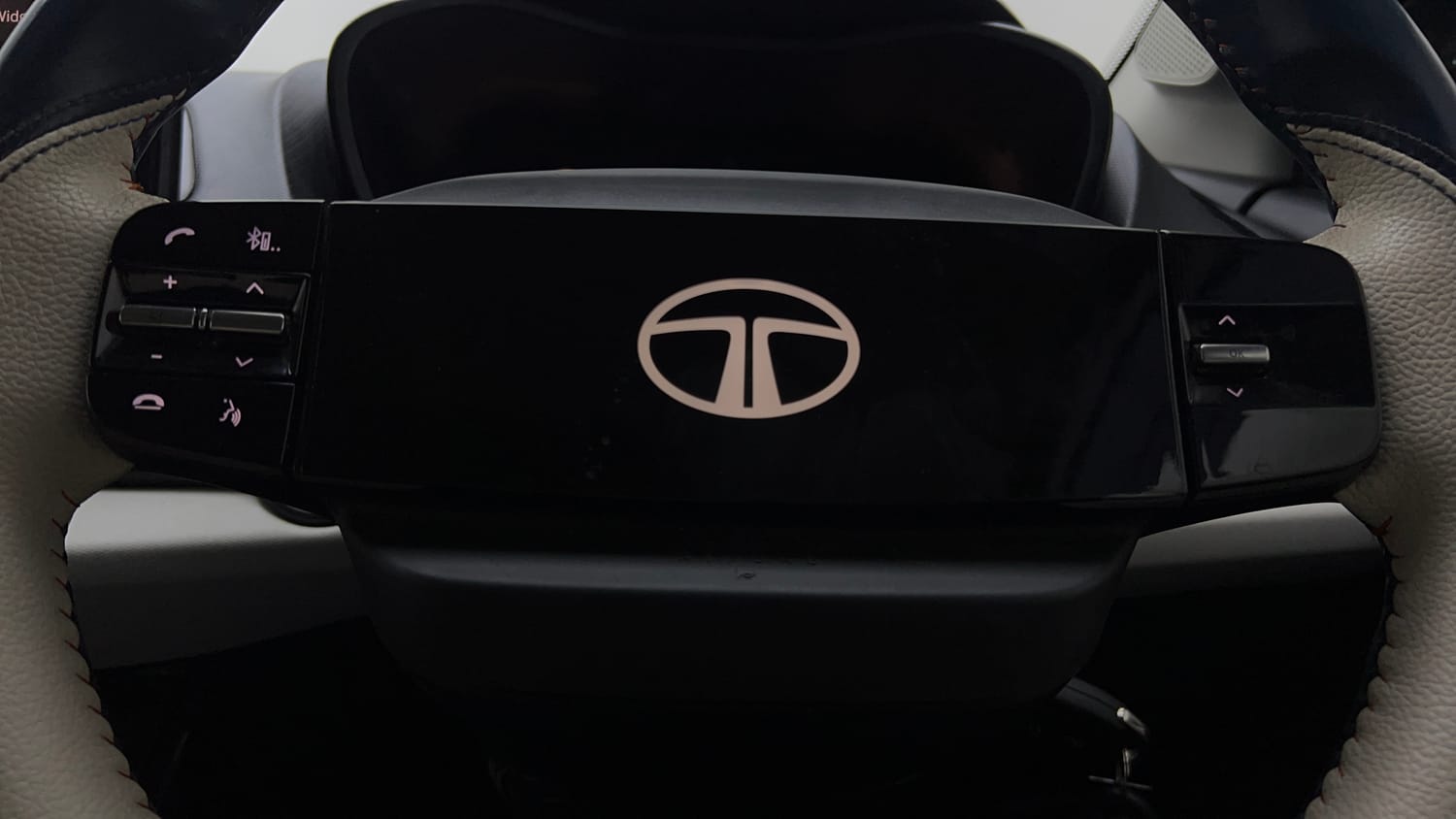 Used 2025 Tata Nexon Pure Plus (S) 1.2 iCNG 6MT Cng Manual top_features Airbags