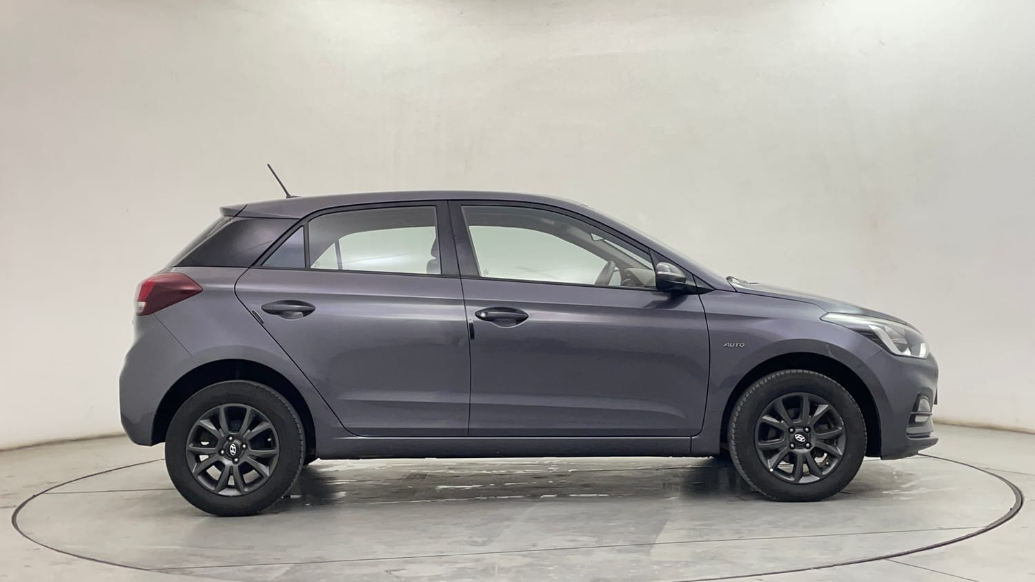 Used 2019 Hyundai Elite i20 Sportz Plus 1.2 CVT Petrol Automatic exterior RIGHT SIDE VIEW
