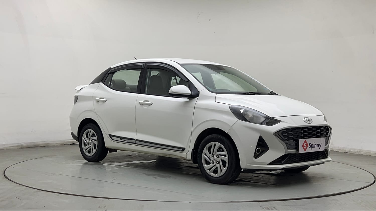 Used 2022 Hyundai Aura S 1.2 Petrol Petrol Manual exterior RIGHT FRONT CORNER VIEW