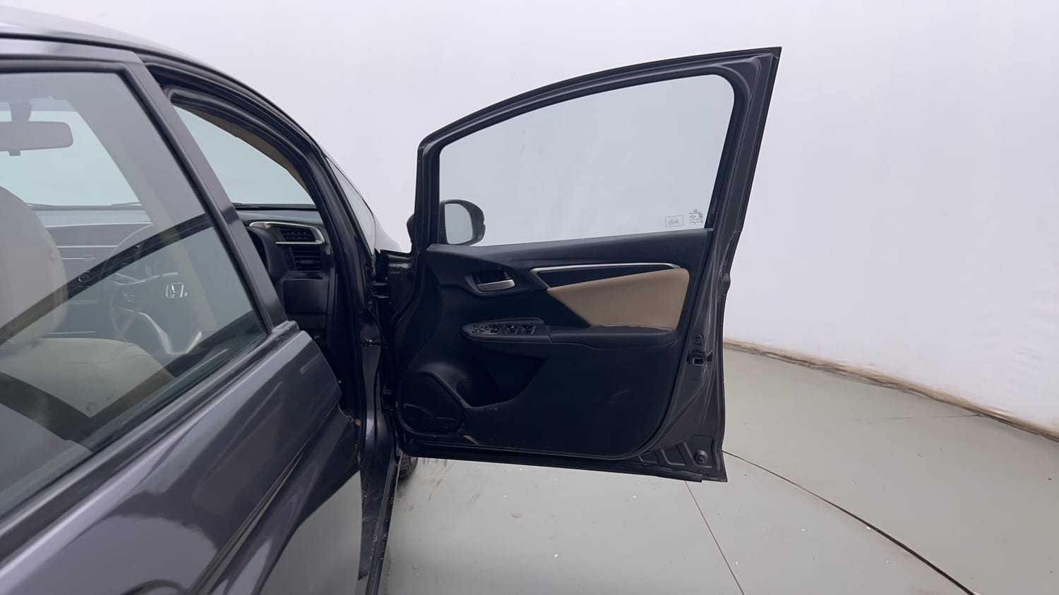 Used 2018 Honda Jazz V Petrol Petrol Manual interior RIGHT FRONT DOOR OPEN VIEW