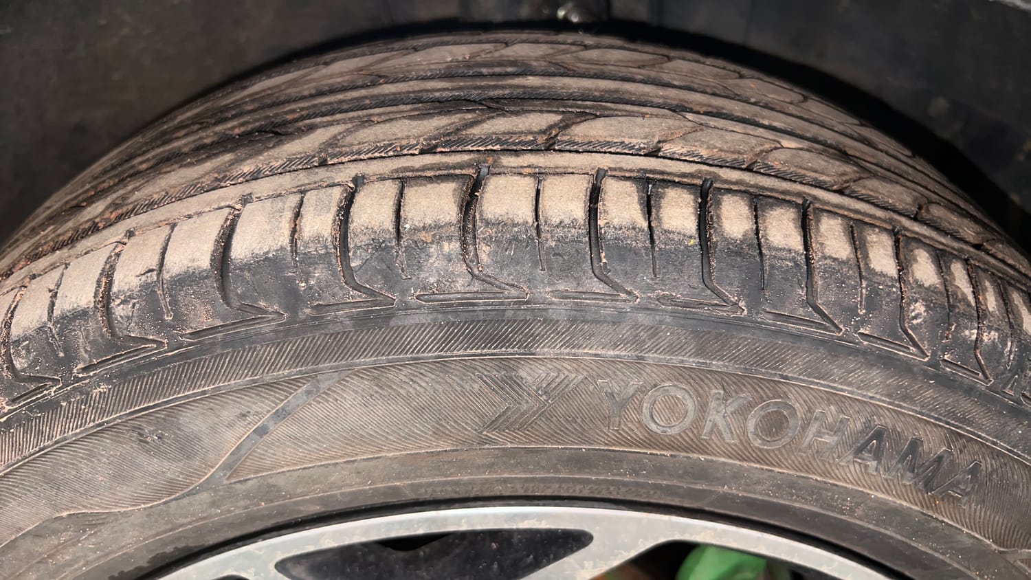 Used 2014 Honda City SV Petrol Manual tyres RIGHT FRONT TYRE TREAD VIEW