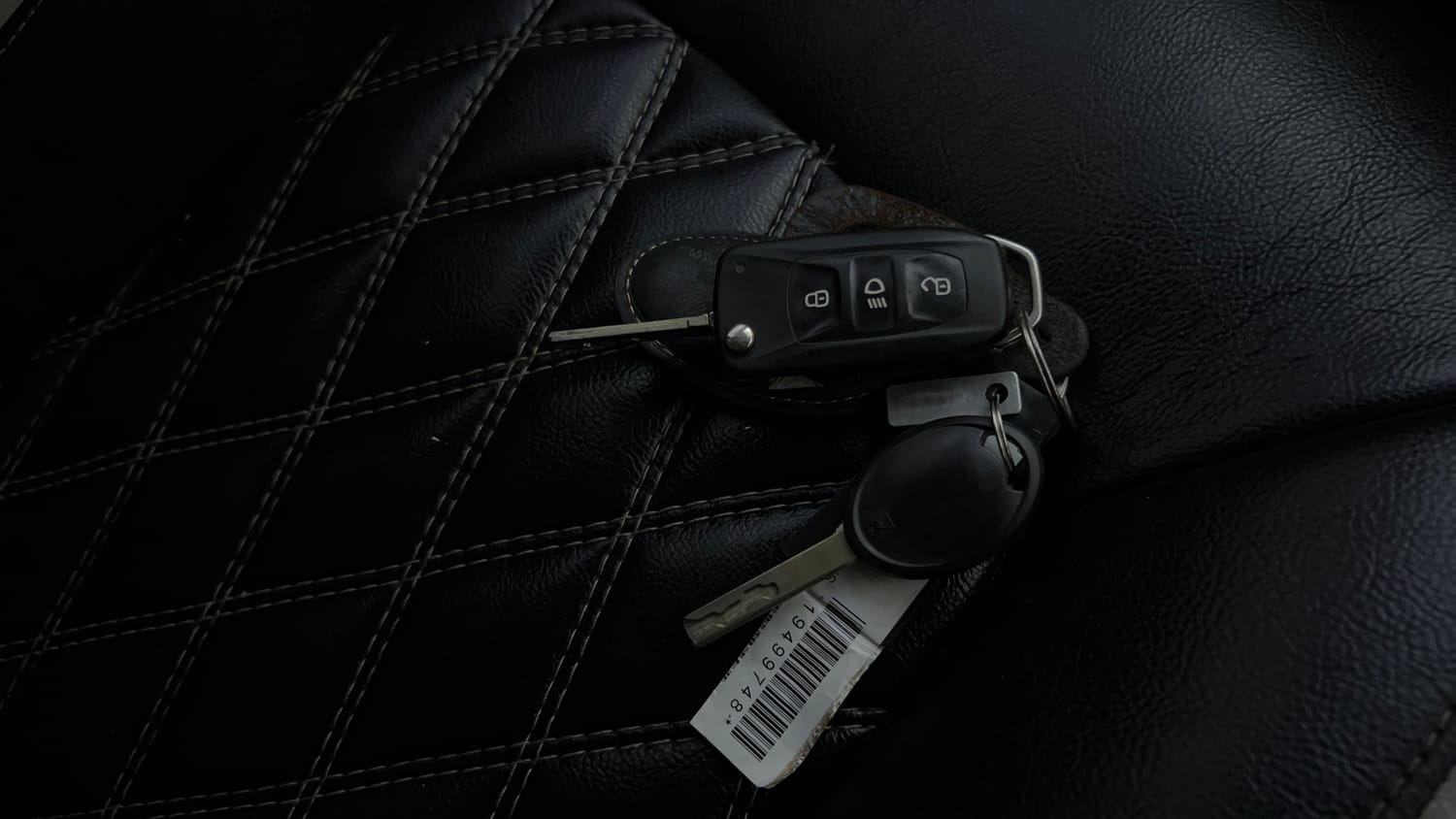 Used 2022 Tata Nexon XMA (S) Petrol Automatic extra CAR KEY VIEW
