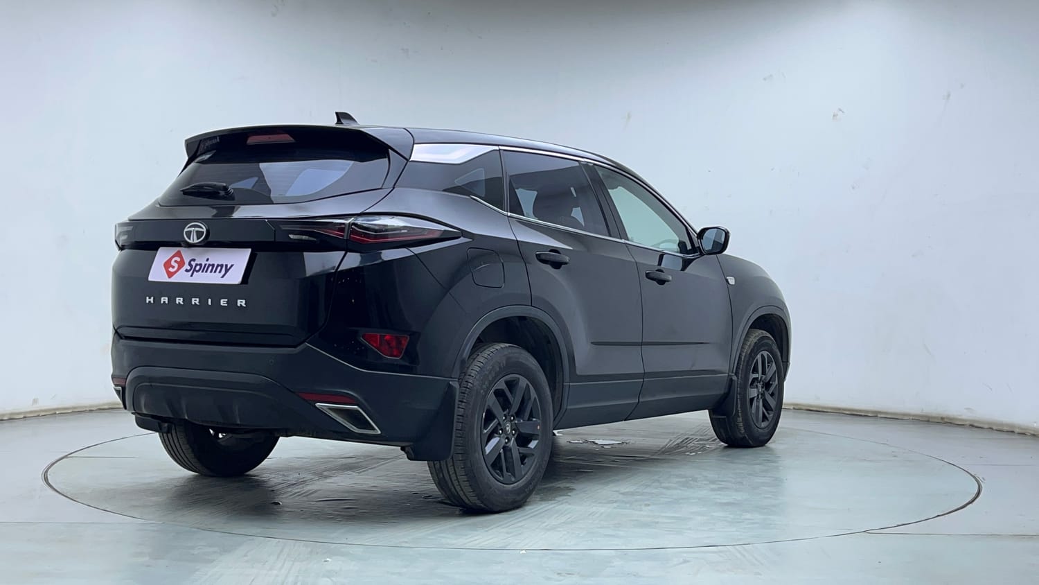 Used 2021 Tata Harrier XZA Plus Dark Edition Diesel Automatic exterior RIGHT REAR CORNER VIEW