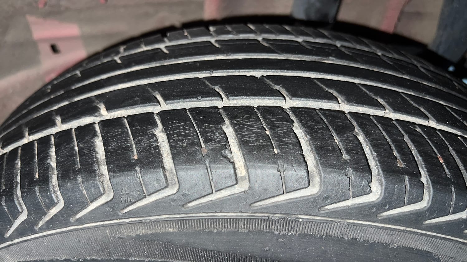 Used 2019 Tata Tiago Revotron XE Petrol Manual tyres LEFT REAR TYRE TREAD VIEW
