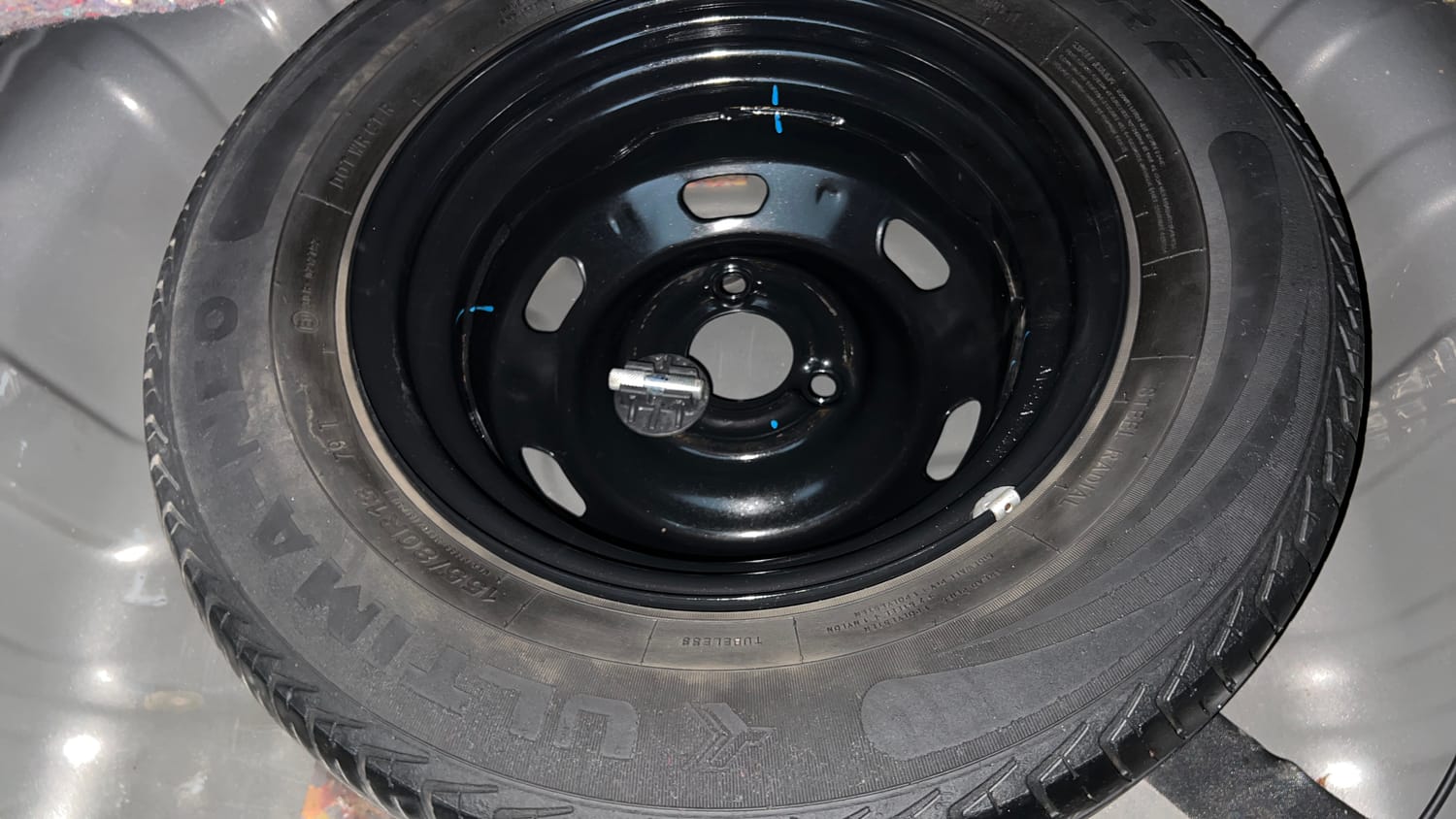 Used 2020 Renault Kwid CLIMBER 1.0 AMT Petrol Automatic tyres SPARE TYRE VIEW