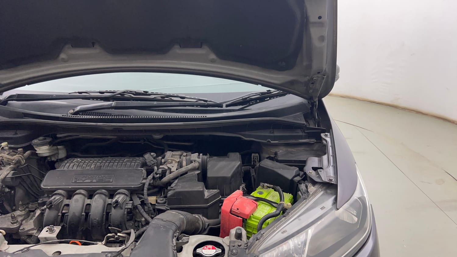 Used 2018 Honda Jazz V Petrol Petrol Manual engine ENGINE LEFT SIDE HINGE & APRON VIEW