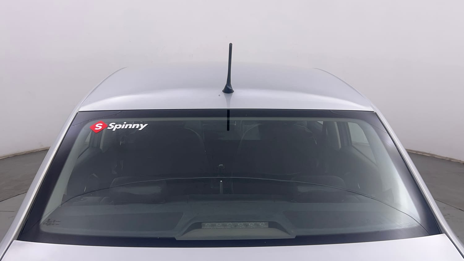 Used 2019 Volkswagen Ameo Trendline 1.0L (P) Petrol Manual exterior BACK WINDSHIELD VIEW