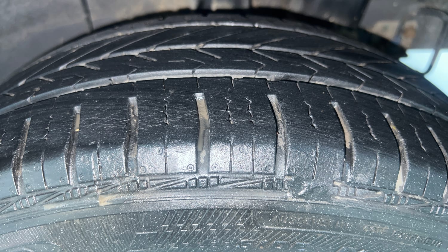 Used 2018 Hyundai Grand i10 Magna AT 1.2 Kappa VTVT Petrol Automatic tyres LEFT REAR TYRE TREAD VIEW