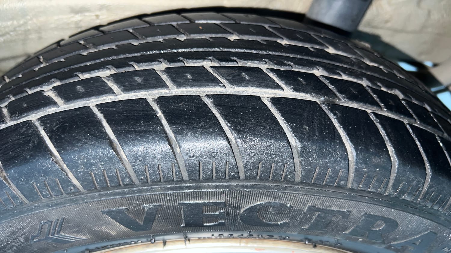 Used 2020 Maruti Suzuki Wagon R LXi 1.0 CNG Cng Manual tyres LEFT REAR TYRE TREAD VIEW