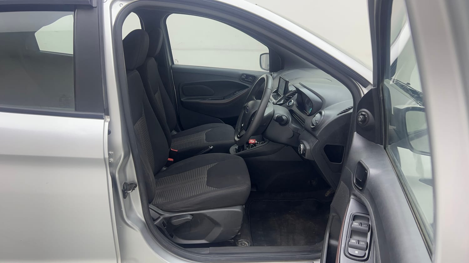 Used 2020 Ford Freestyle Titanium Plus 1.2 Ti-VCT Petrol Manual interior RIGHT SIDE FRONT DOOR CABIN VIEW