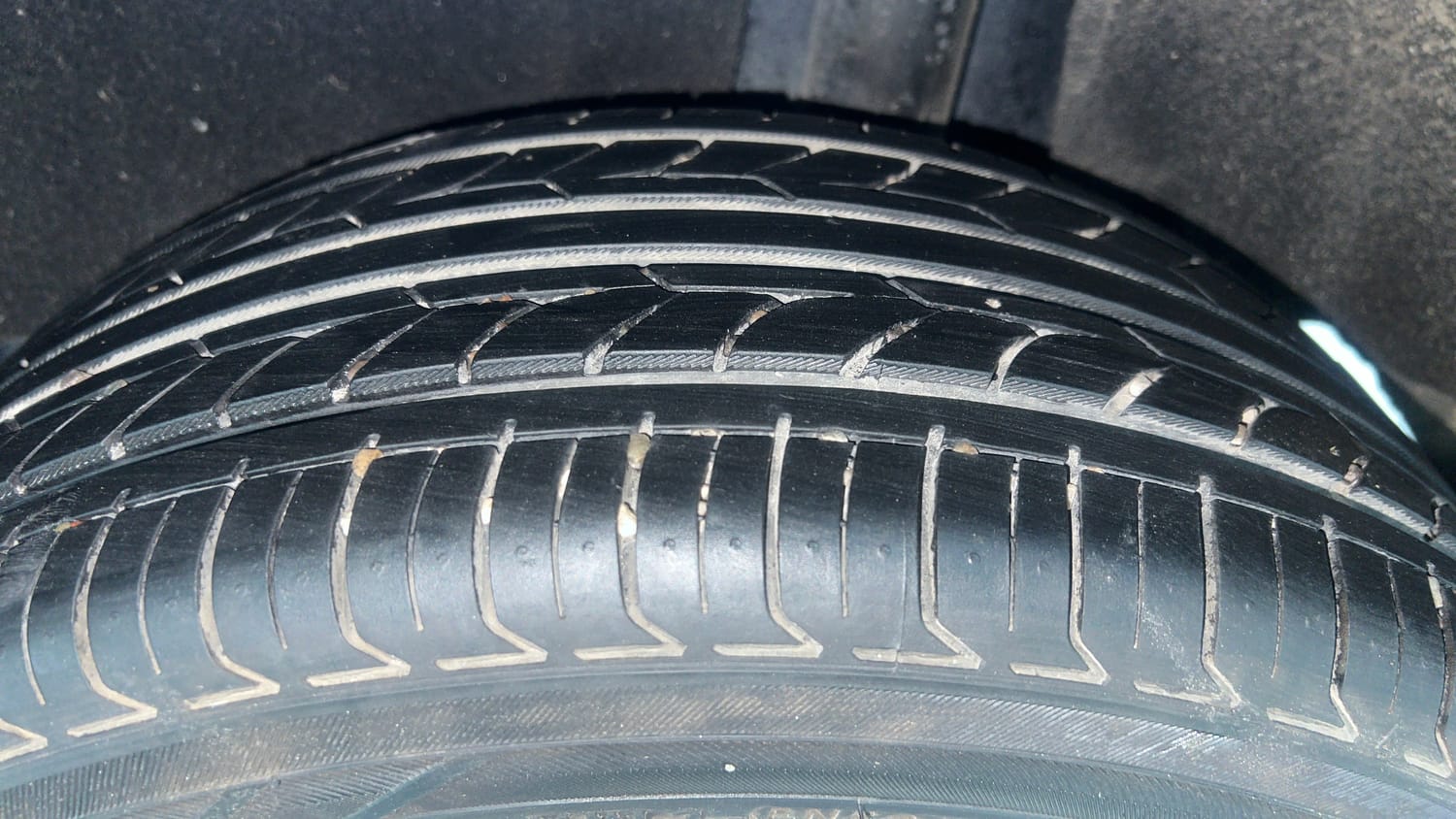 Used 2018 Maruti Suzuki Baleno Zeta 1.2 Petrol Manual tyres LEFT REAR TYRE TREAD VIEW