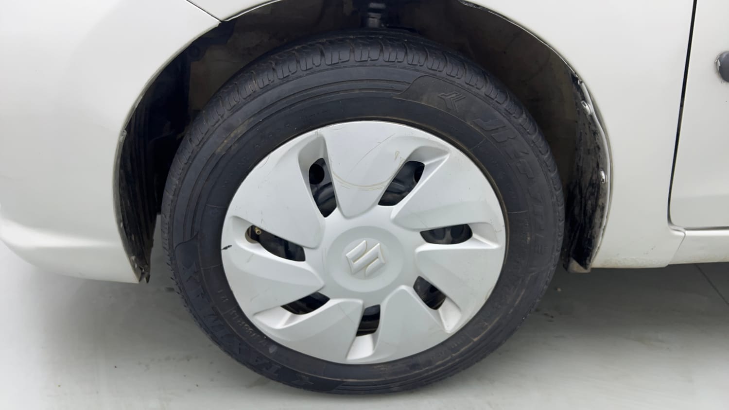 Used 2019 Maruti Suzuki Celerio VXi (O) CNG Cng Manual tyres LEFT FRONT TYRE RIM VIEW