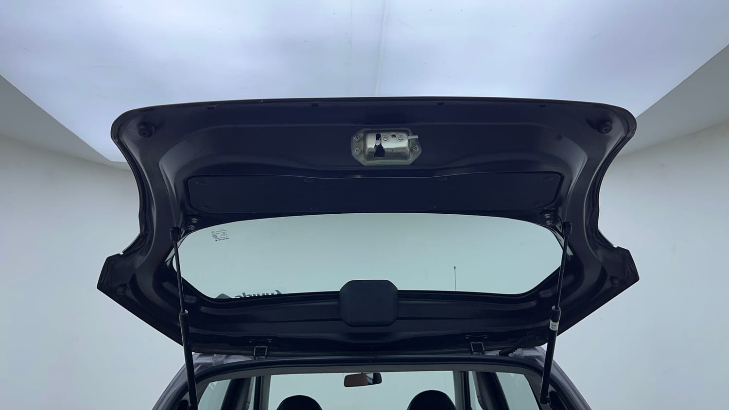 Used 2018 Maruti Suzuki Alto 800 LXi (O) Petrol Manual interior DICKY DOOR OPEN VIEW