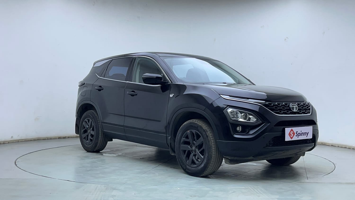 Used 2021 Tata Harrier XZA Plus Dark Edition Diesel Automatic exterior RIGHT FRONT CORNER VIEW