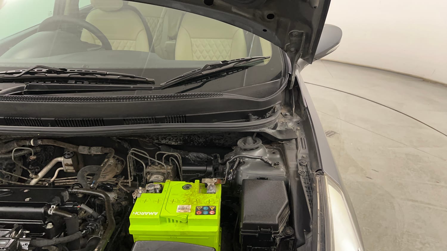 Used 2016 Hyundai Verna 1.6 VTVT SX Petrol Manual engine ENGINE LEFT SIDE HINGE & APRON VIEW