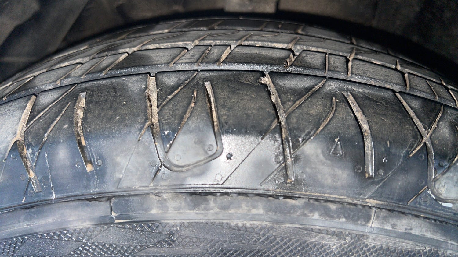 Used 2019 Maruti Suzuki S-Cross Zeta 1.3 Diesel Manual tyres LEFT FRONT TYRE TREAD VIEW