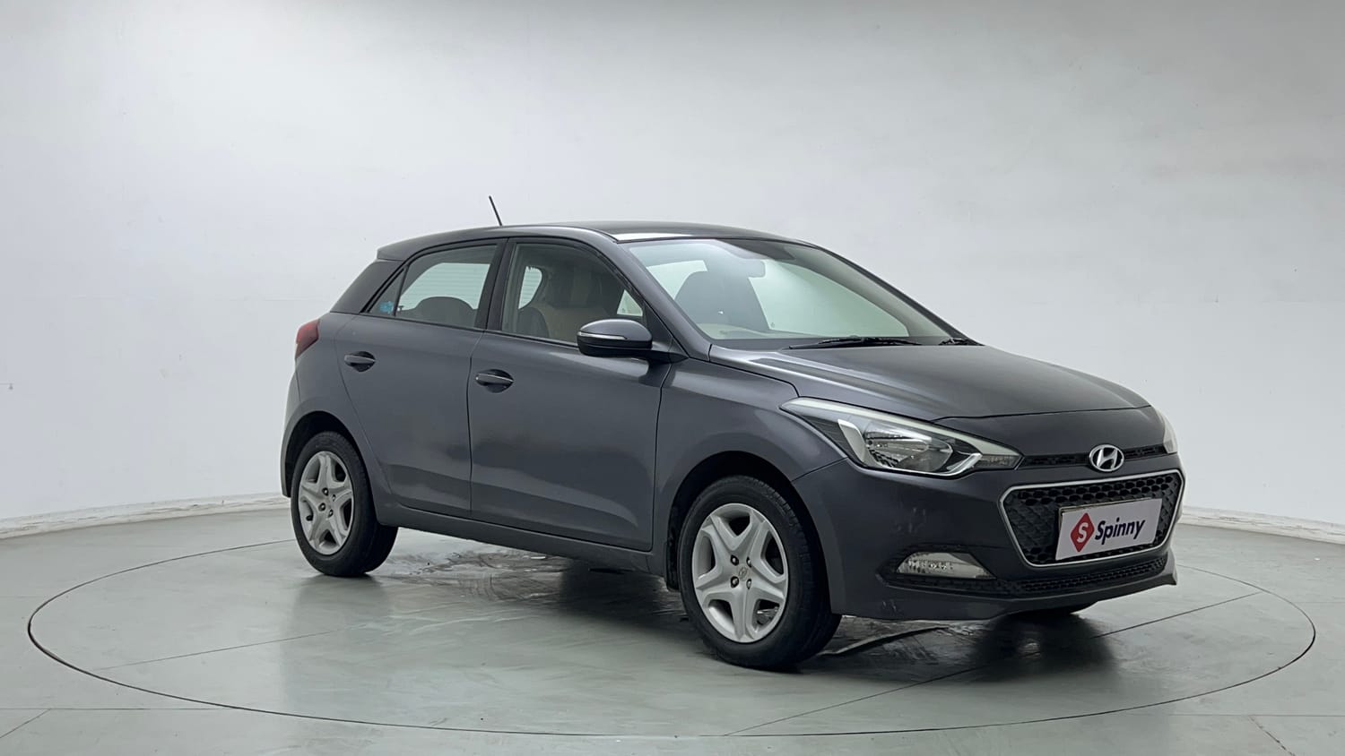 Used 2017 Hyundai Elite i20 Asta 1.2 Petrol Manual exterior RIGHT FRONT CORNER VIEW