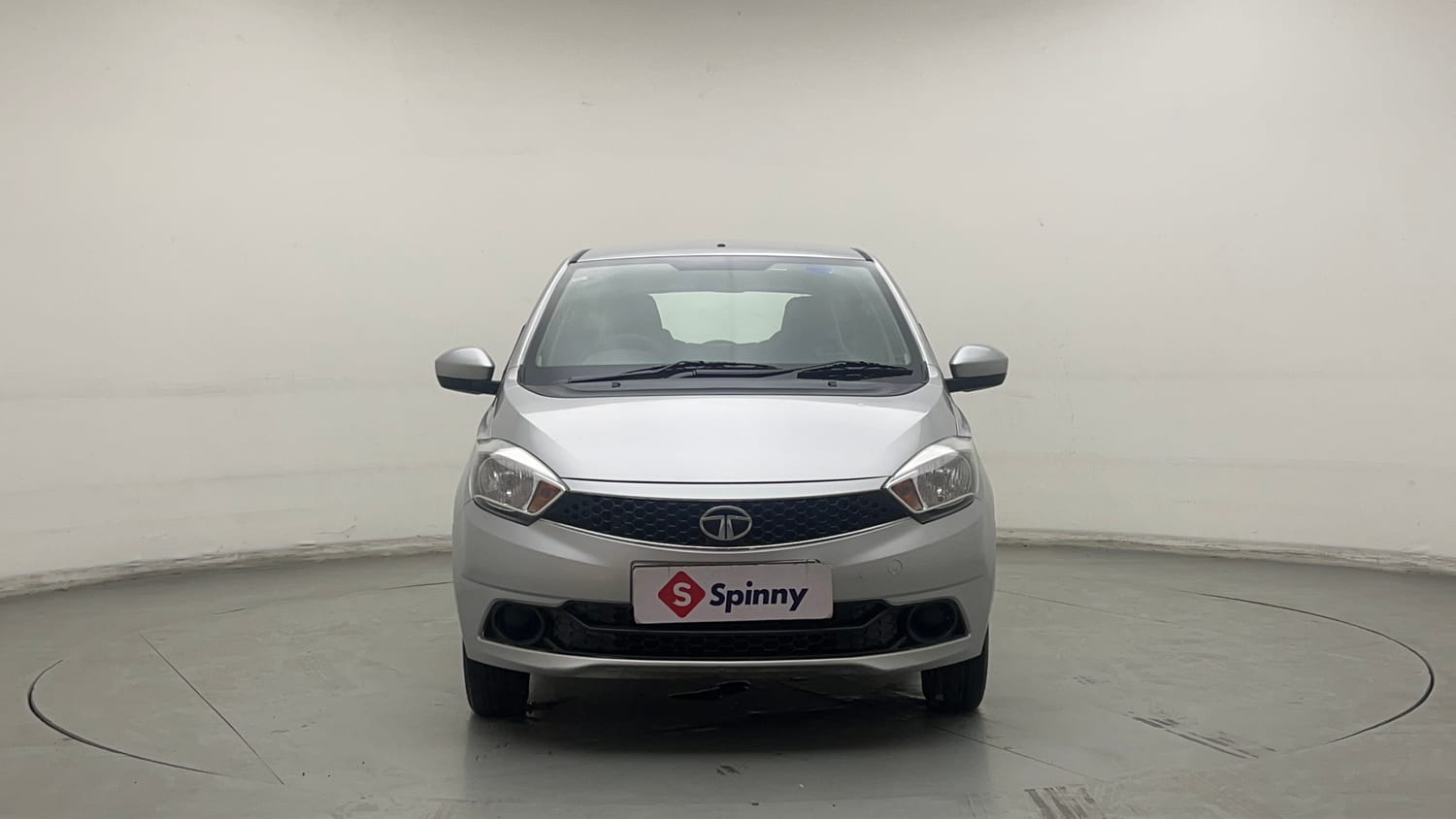 Used 2017 Tata Tiago Revotron XM Petrol Manual exterior FRONT VIEW