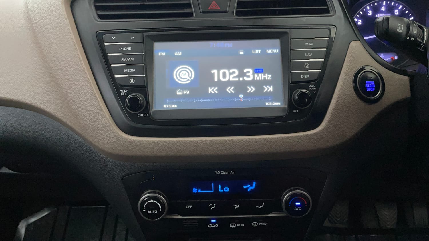 Used 2018 Hyundai Elite i20 Asta 1.2 (O) Petrol Manual interior MUSIC SYSTEM & AC CONTROL VIEW