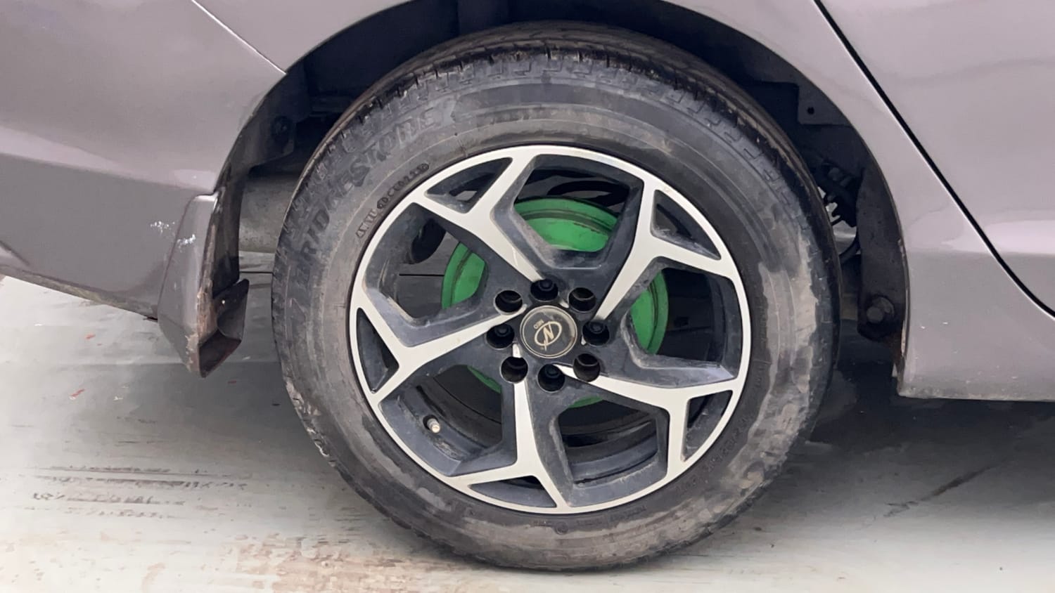 Used 2014 Honda City SV Petrol Manual tyres RIGHT REAR TYRE RIM VIEW