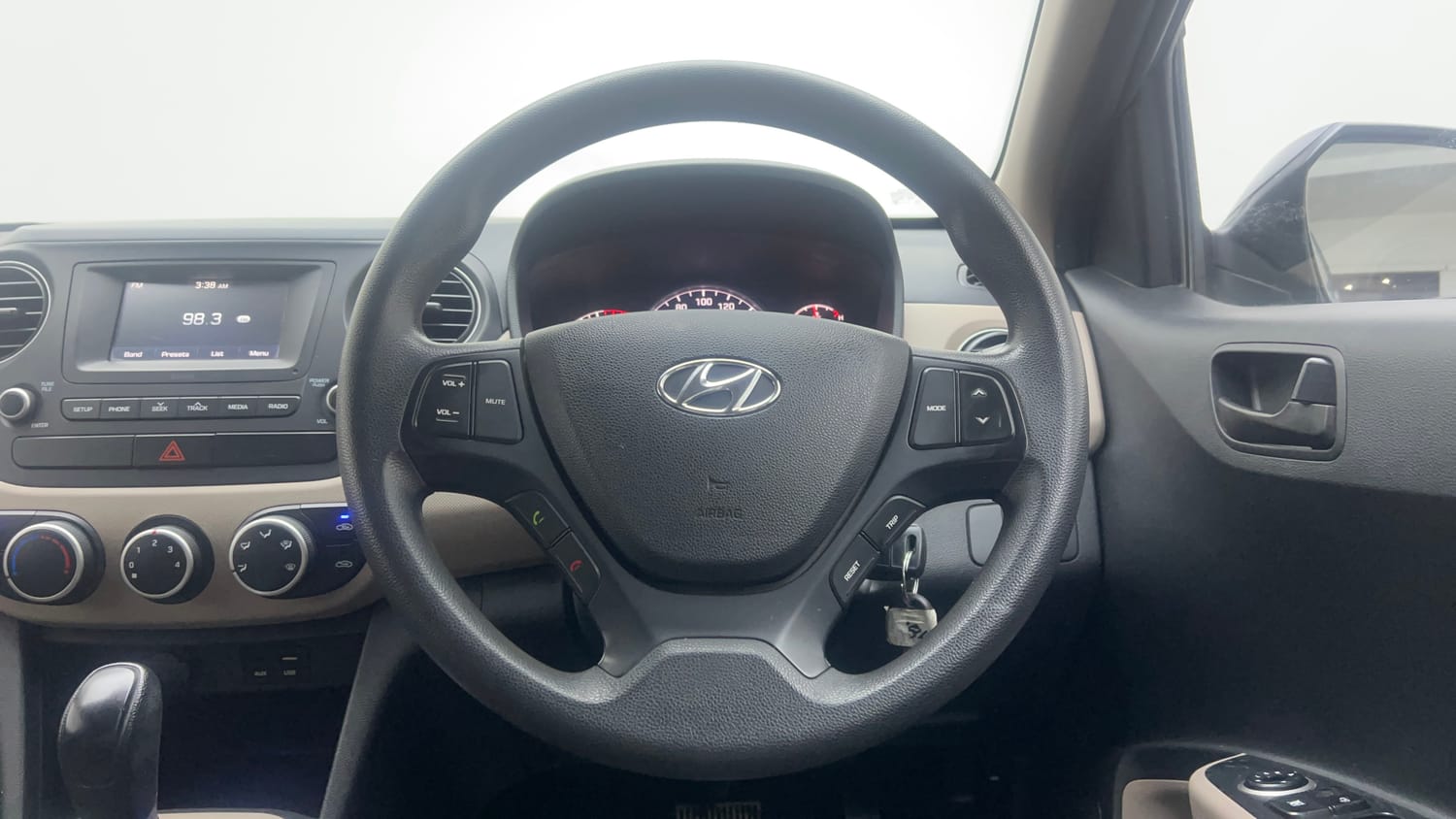 Used 2018 Hyundai Grand i10 Magna AT 1.2 Kappa VTVT Petrol Automatic interior STEERING VIEW