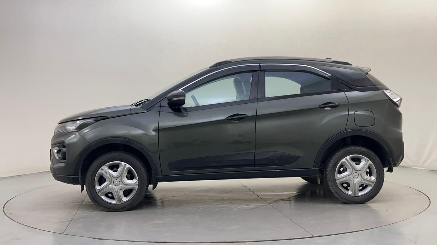 Used 2022 Tata Nexon XMA (S) Petrol Automatic exterior LEFT SIDE VIEW
