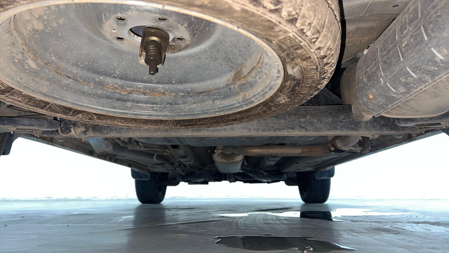 Used 2025 Tata Nexon Pure Plus (S) 1.2 iCNG 6MT Cng Manual extra REAR UNDERBODY VIEW (TAKEN FROM REAR)